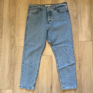 Levi’s Wedgie Icon Jean
